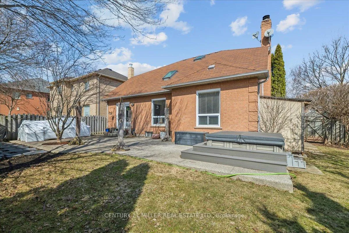 Photo 28 of 2382 Towne Boulevard, Oakville, River Oaks — HOMEH
