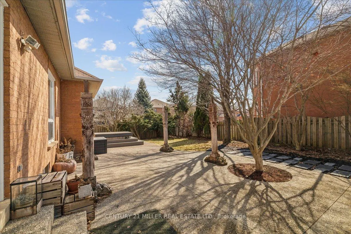 Photo 30 of 2382 Towne Boulevard, Oakville, River Oaks — HOMEH