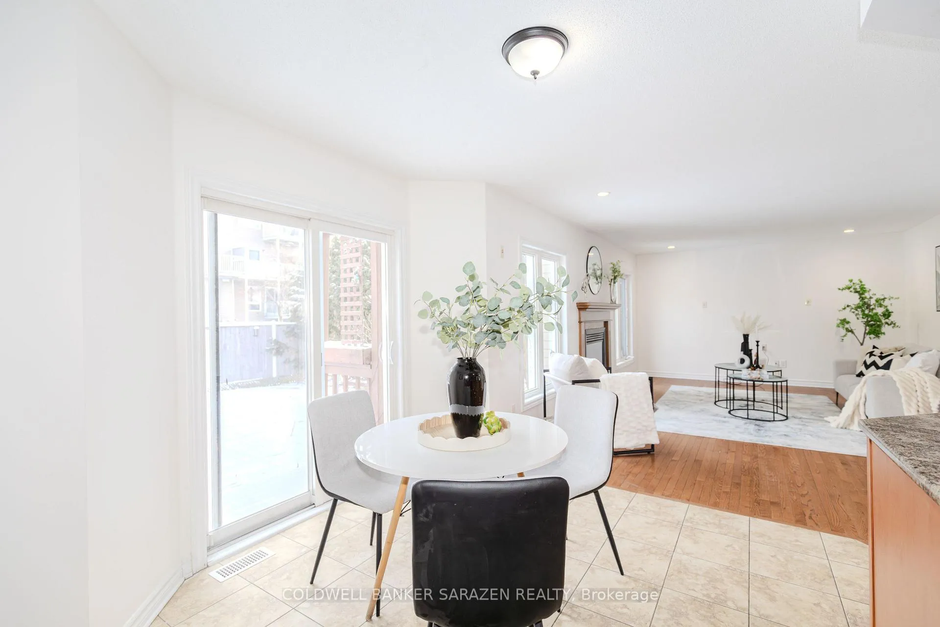 Photo 19 of 852 Taradale Drive, Ottawa, Barrhaven - Strandherd — HOMEH