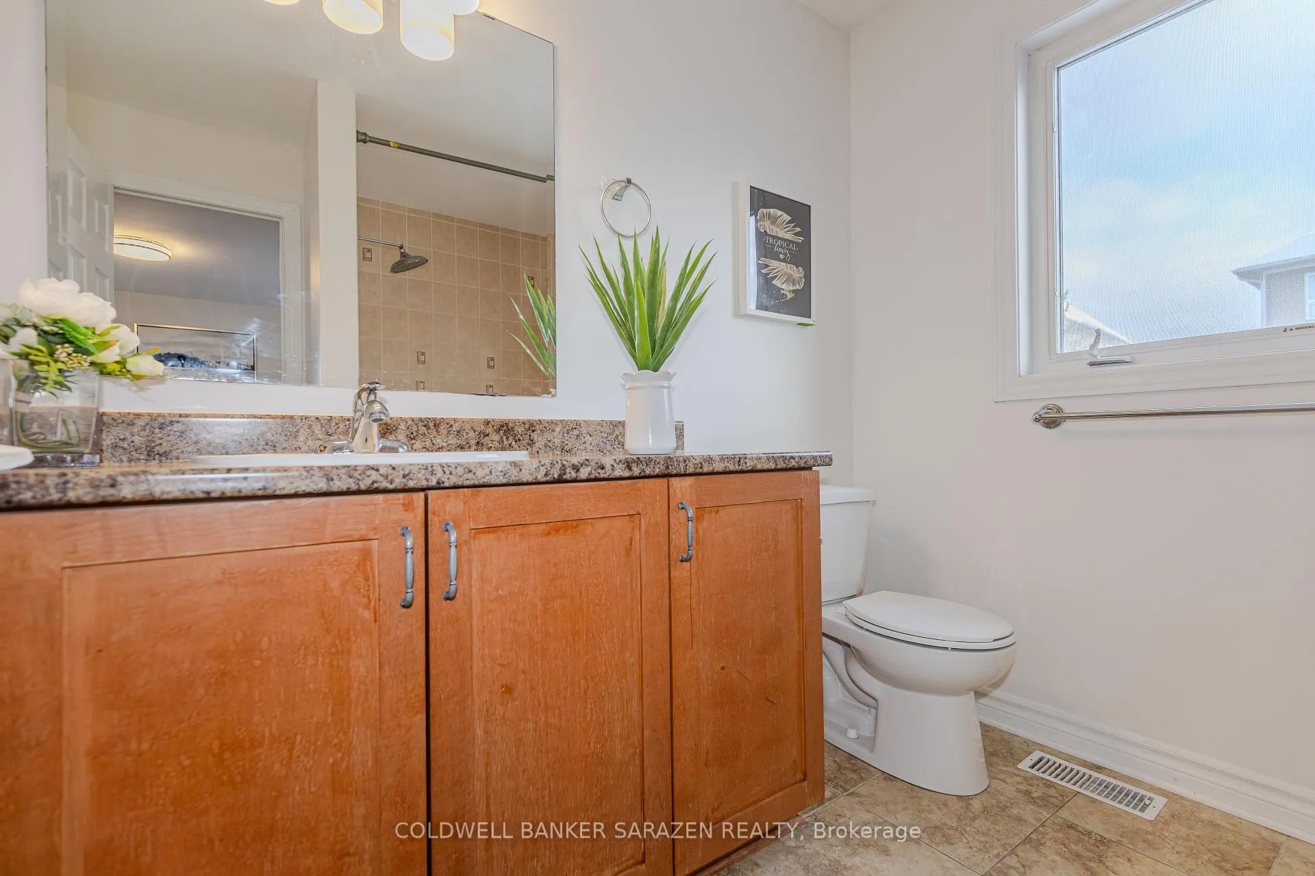 Photo 32 of 852 Taradale Drive, Ottawa, Barrhaven - Strandherd — HOMEH
