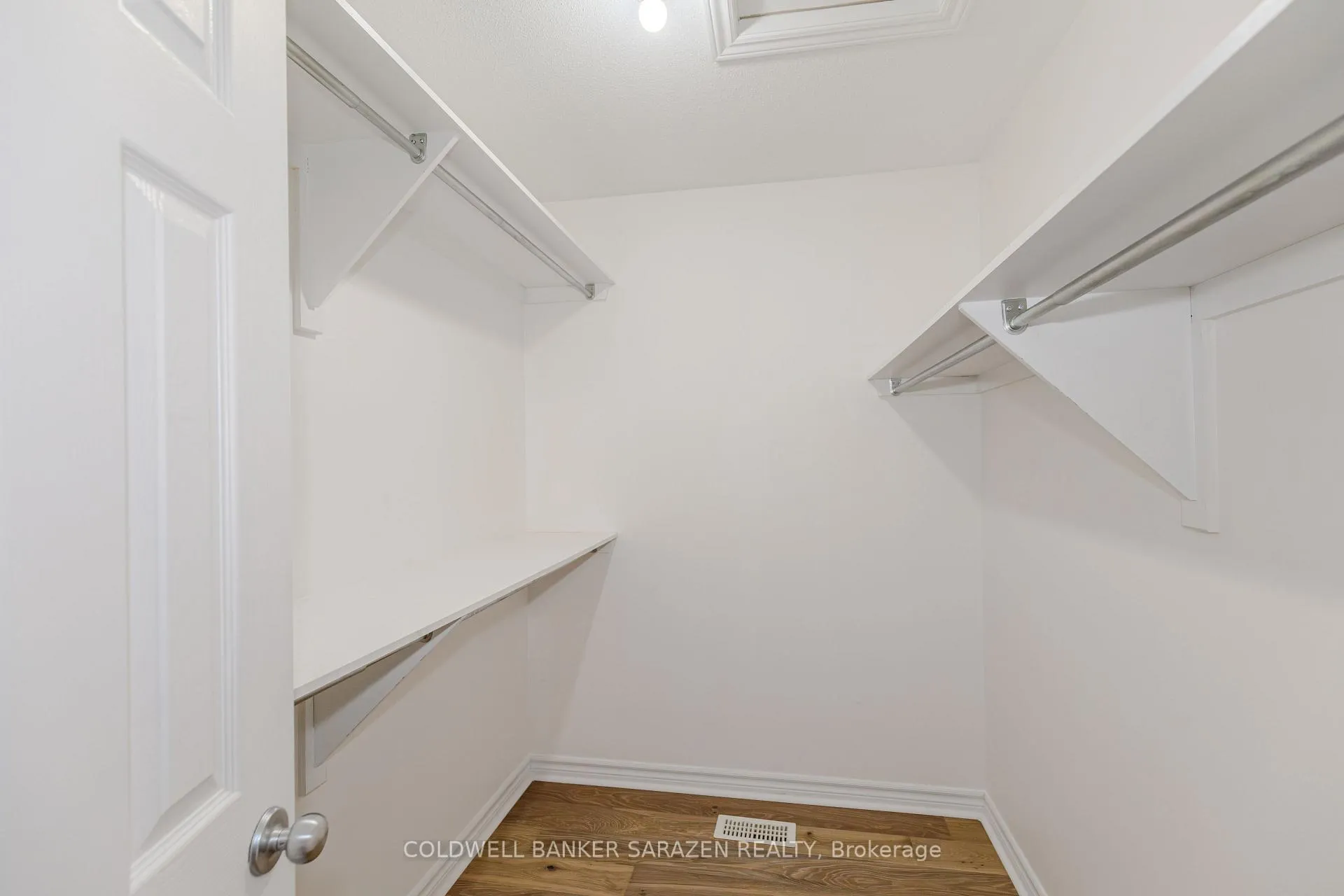 Photo 34 of 852 Taradale Drive, Ottawa, Barrhaven - Strandherd — HOMEH