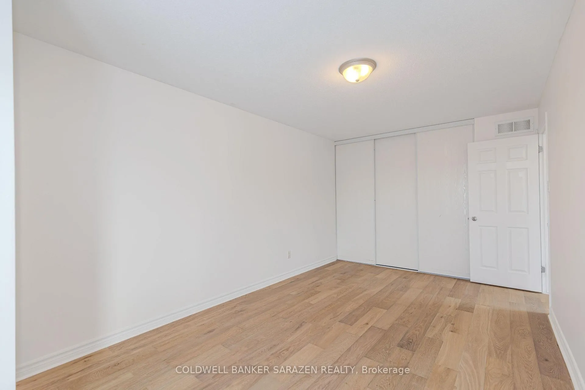 Photo 37 of 852 Taradale Drive, Ottawa, Barrhaven - Strandherd — HOMEH