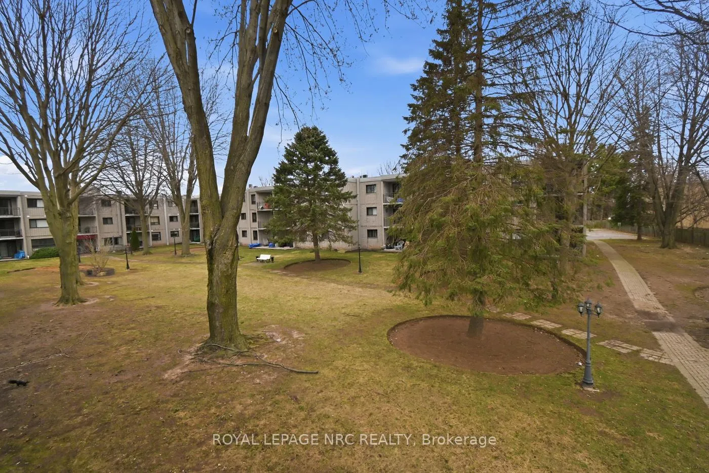 Photo 15 of Unit 217, 4658 Drummond Road, Niagara Falls, Cherrywood — HOMEH