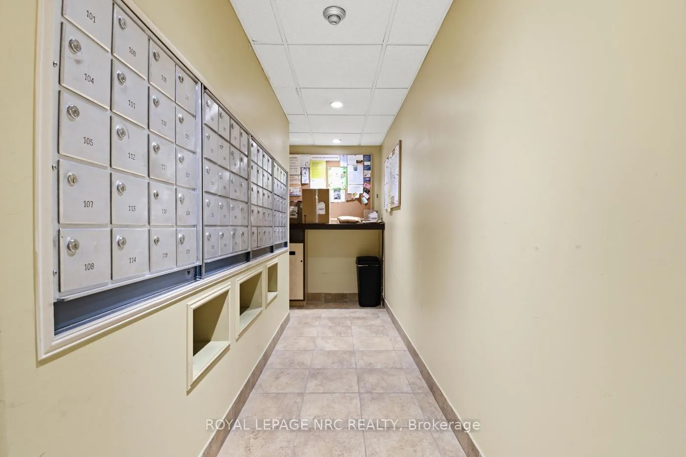 Photo 19 of Unit 217, 4658 Drummond Road, Niagara Falls, Cherrywood — HOMEH