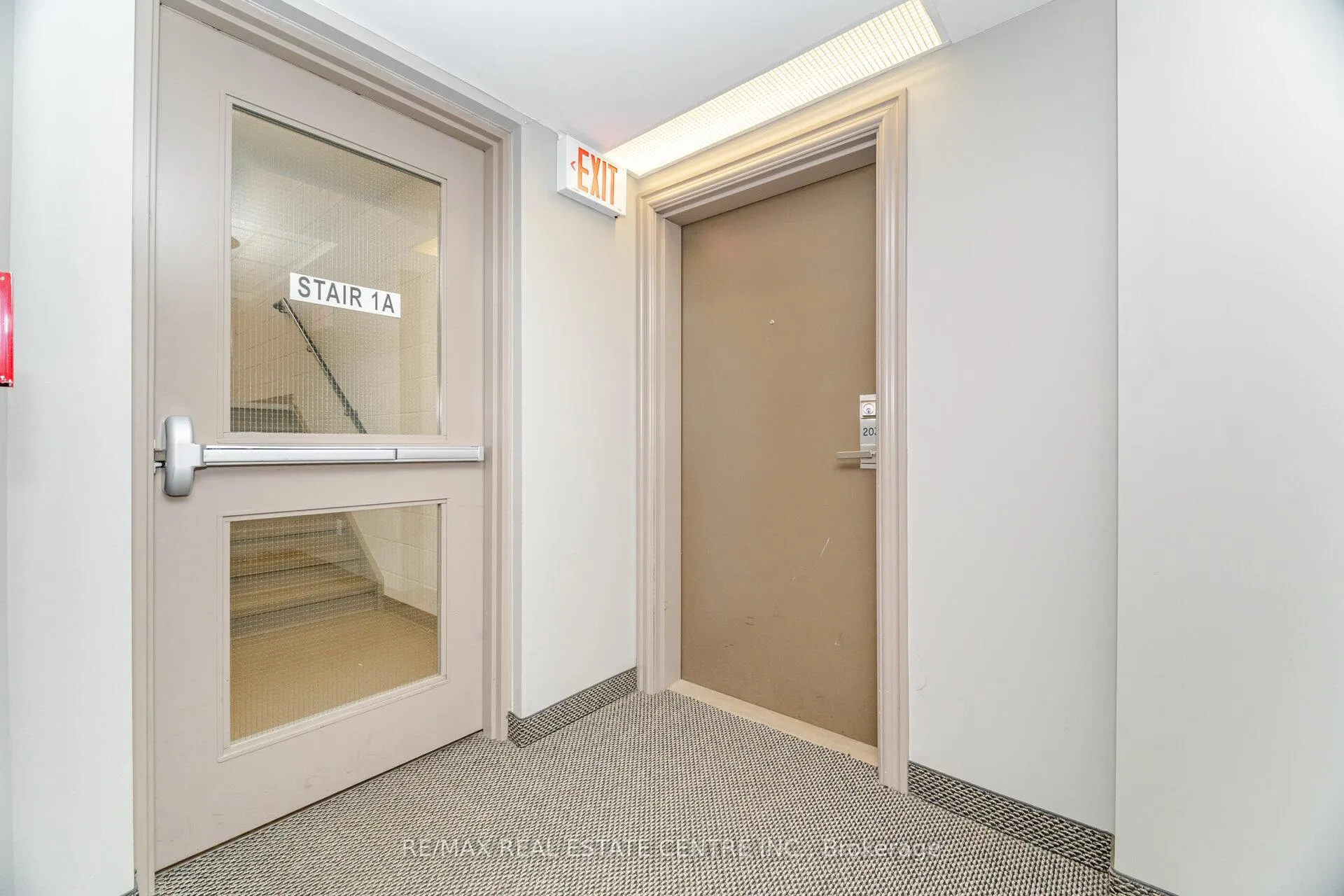 Photo 4 of Unit 203, 1005 Nadalin Heights, Milton, Willmott — HOMEH