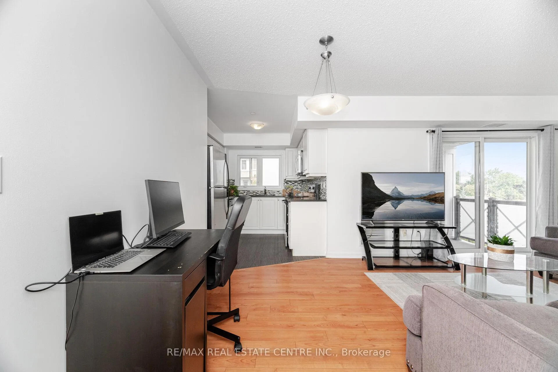Photo 13 of Unit 203, 1005 Nadalin Heights, Milton, Willmott — HOMEH