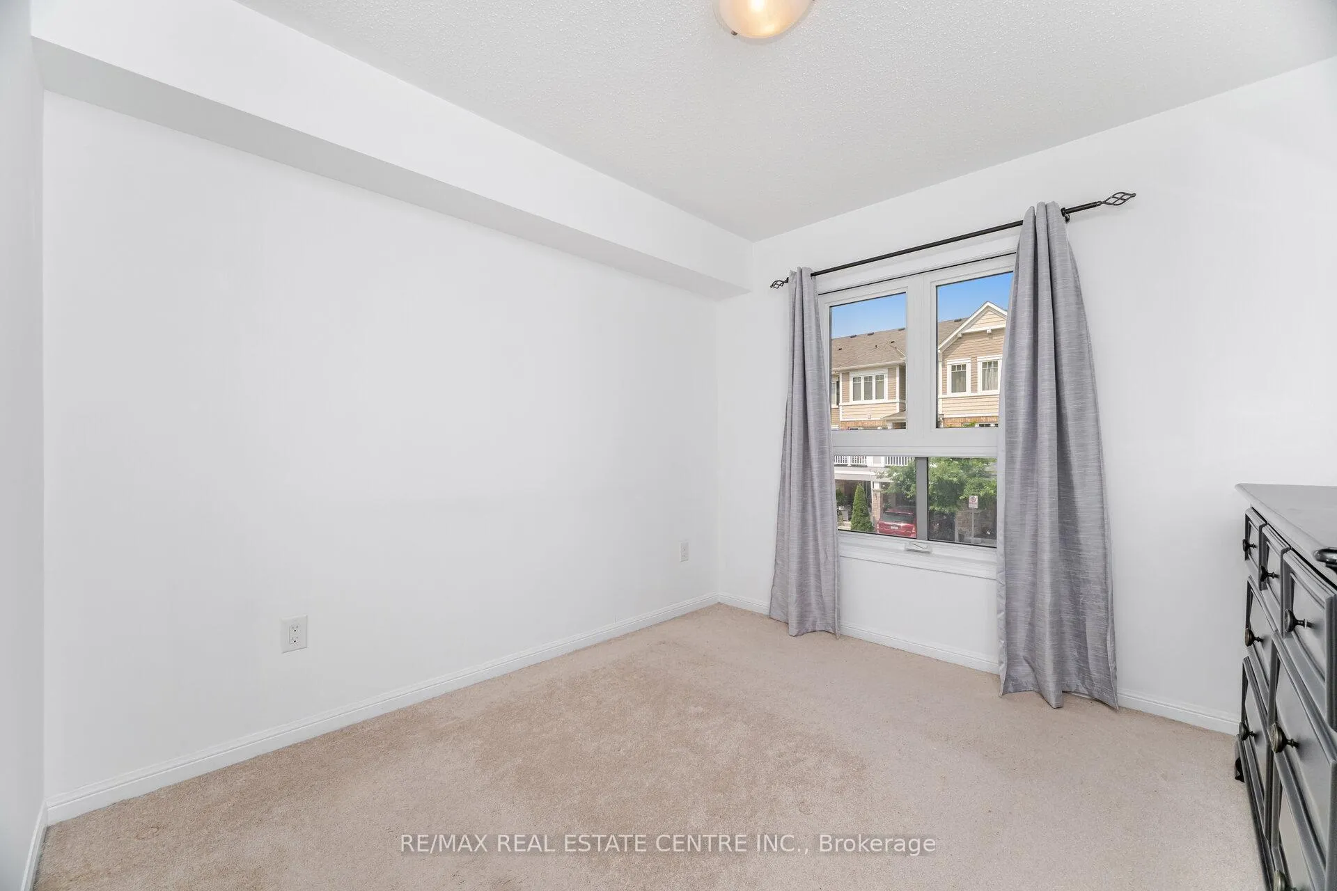 Photo 20 of Unit 203, 1005 Nadalin Heights, Milton, Willmott — HOMEH