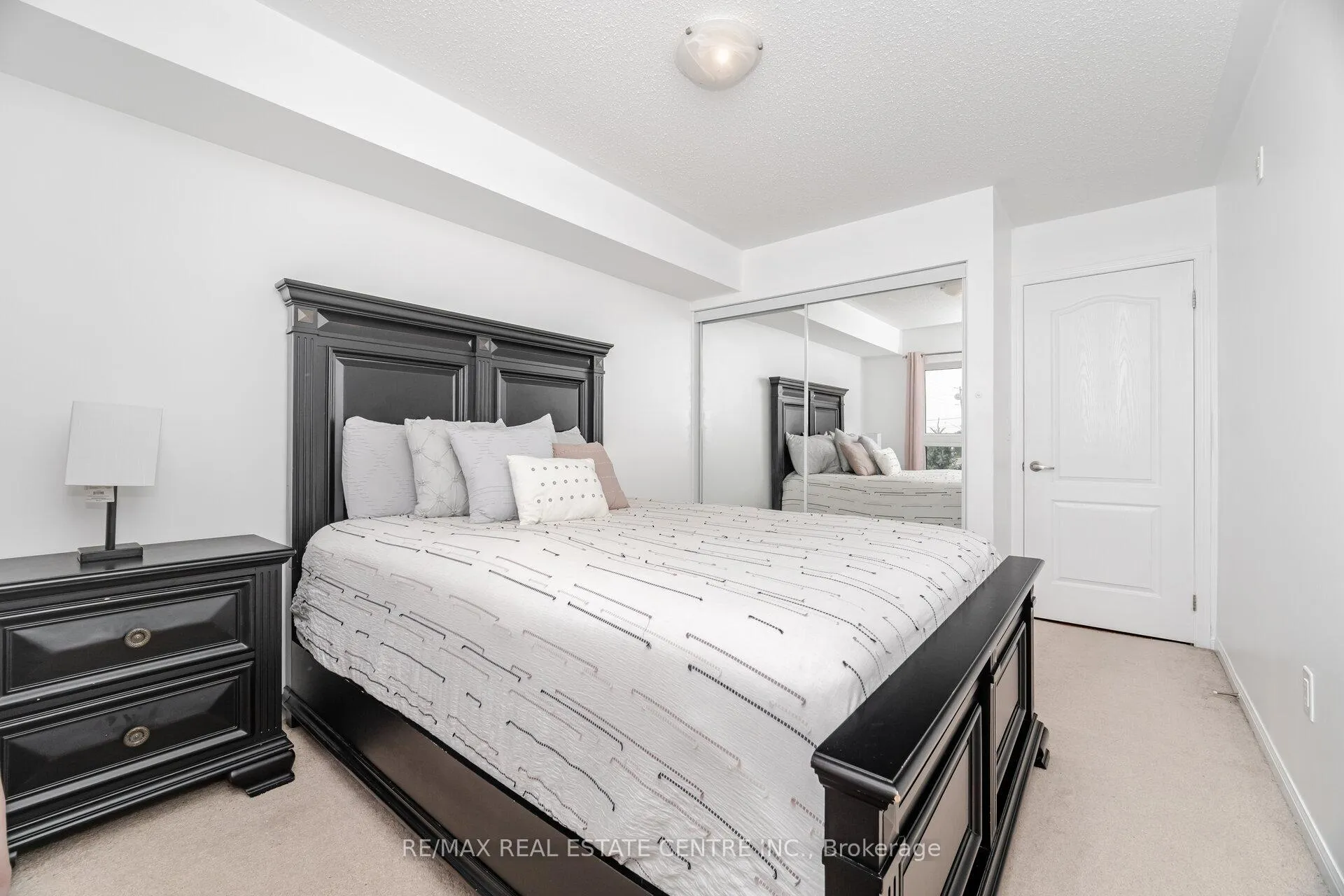 Photo 27 of Unit 203, 1005 Nadalin Heights, Milton, Willmott — HOMEH