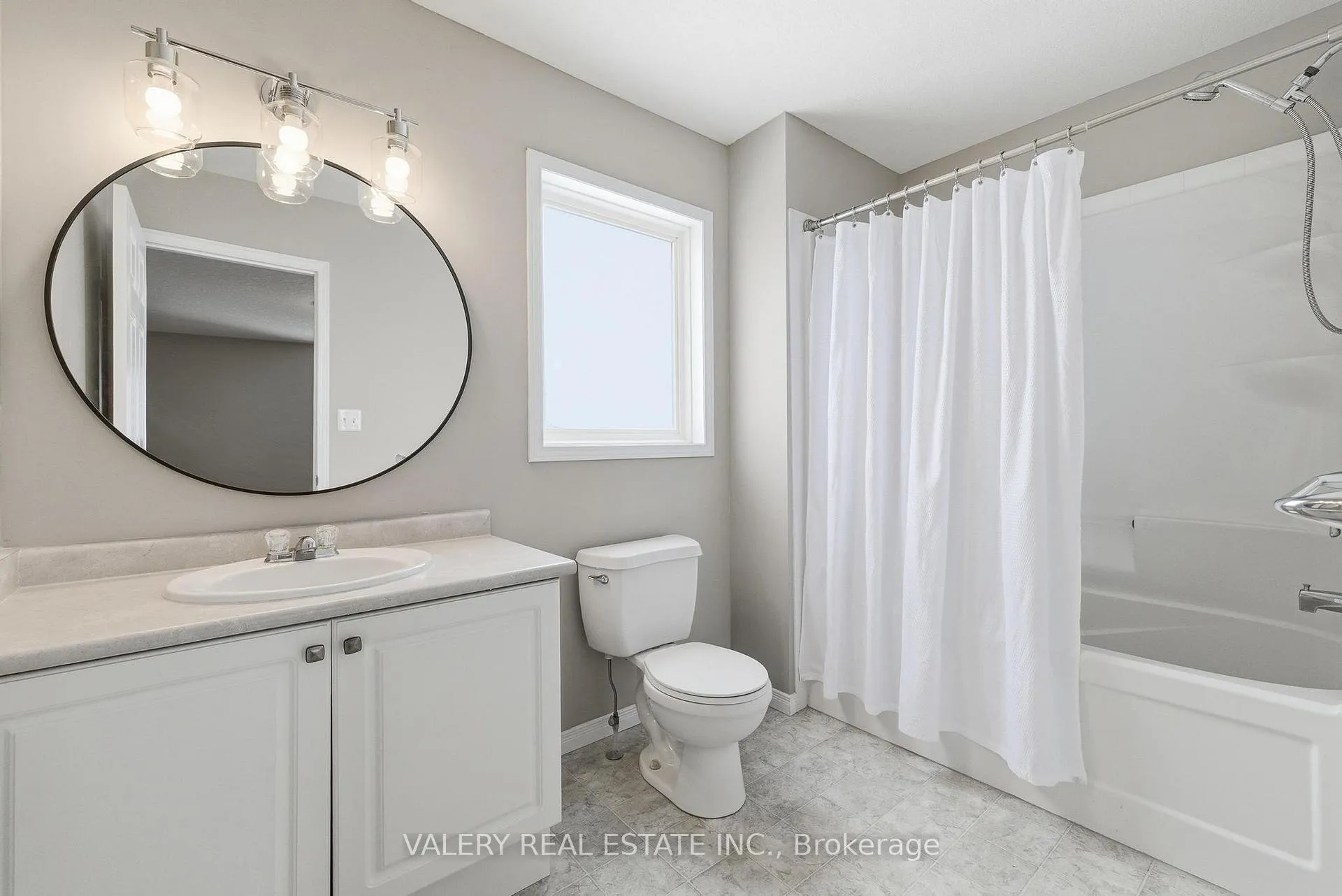 Photo 28 of 73 Brookfield Crescent, Kitchener — HOMEH