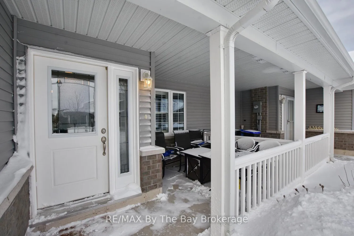 Photo 2 of 30 Ivy Crescent, Wasaga Beach — HOMEH