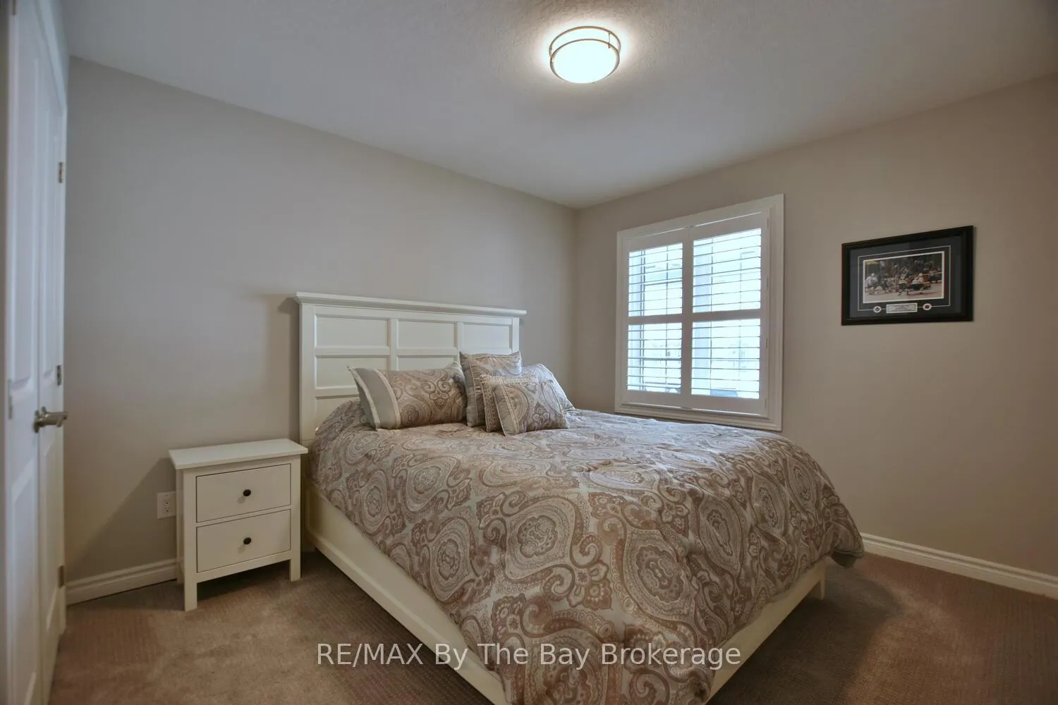 Photo 17 of 30 Ivy Crescent, Wasaga Beach — HOMEH