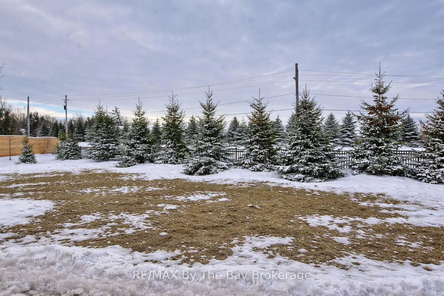 Photo 20 of 30 Ivy Crescent, Wasaga Beach — HOMEH