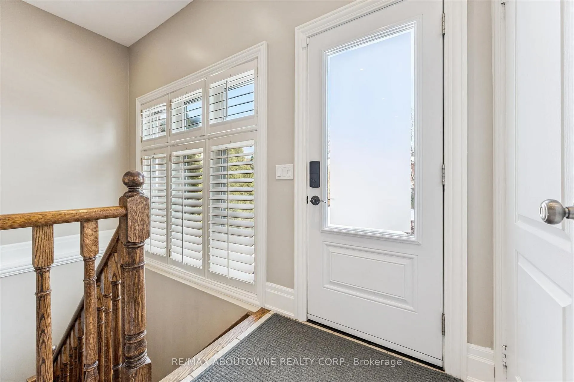Photo 21 of 256 Lexington Road, Oakville, River Oaks — HOMEH