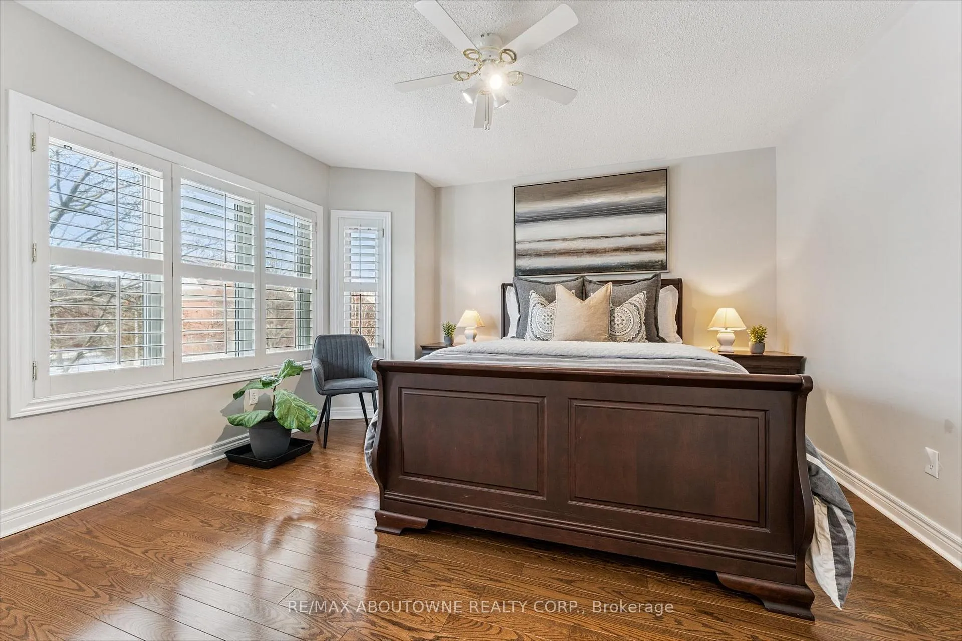 Photo 32 of 256 Lexington Road, Oakville, River Oaks — HOMEH