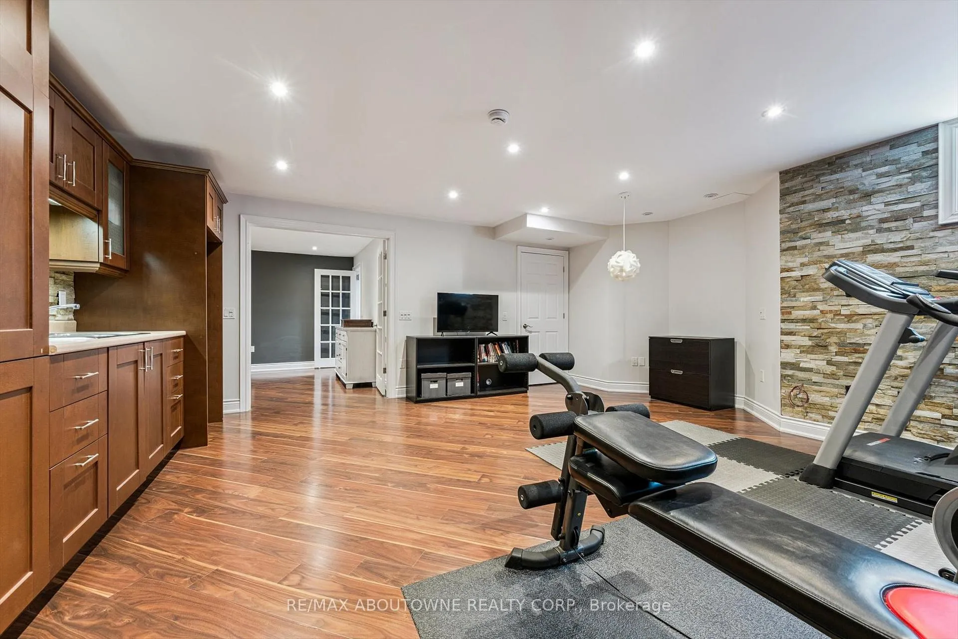 Photo 44 of 256 Lexington Road, Oakville, River Oaks — HOMEH