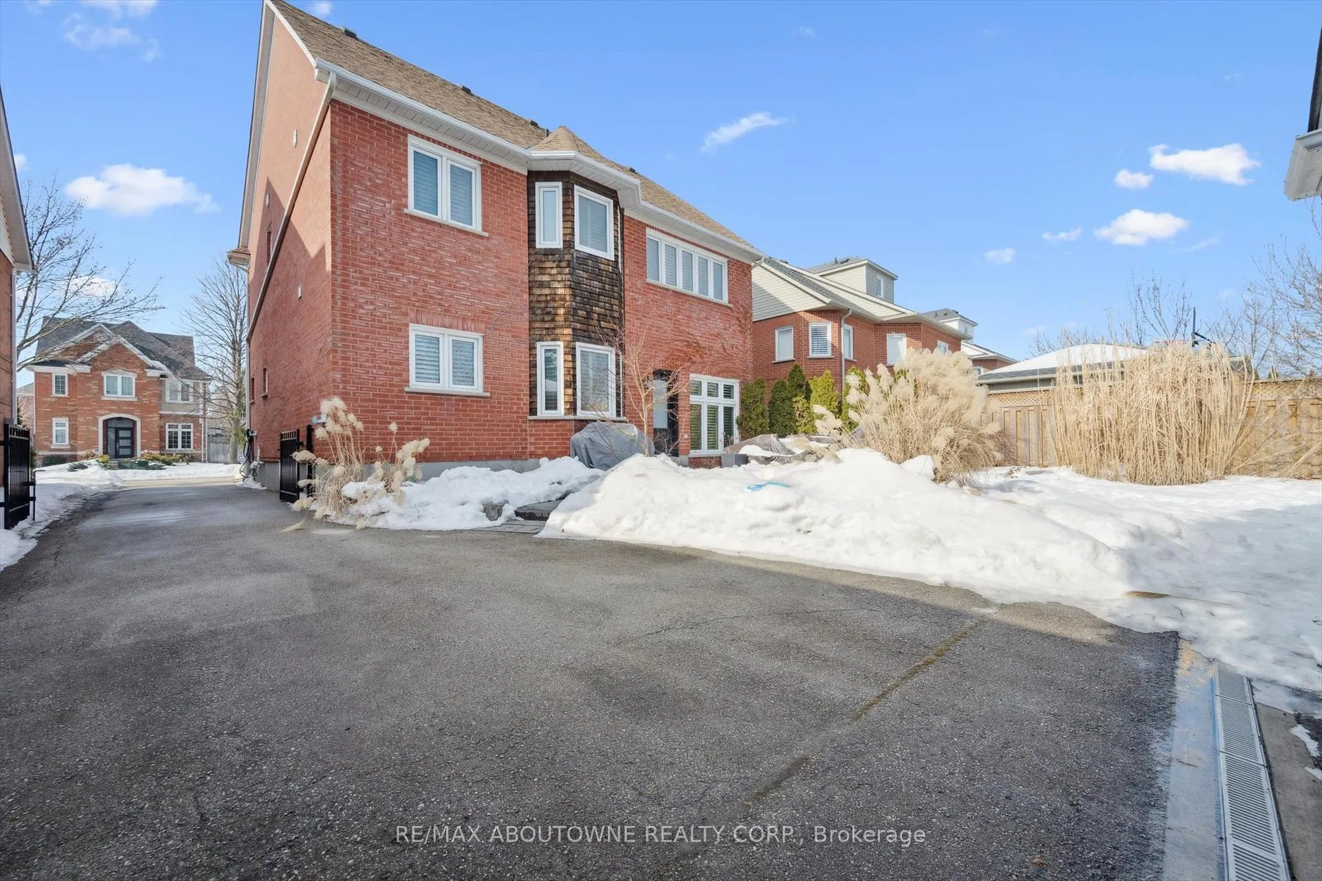 Photo 49 of 256 Lexington Road, Oakville, River Oaks — HOMEH
