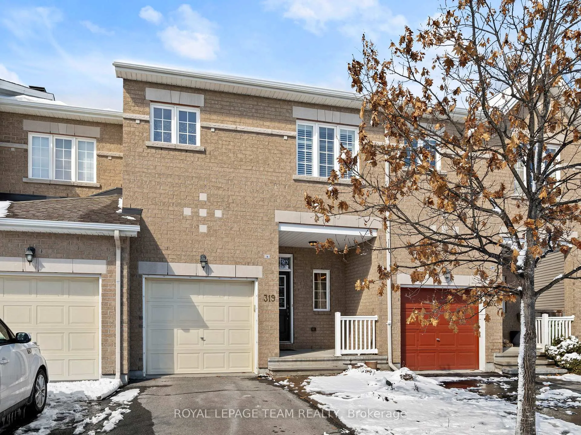 Front of 319 Kingbrook Drive
