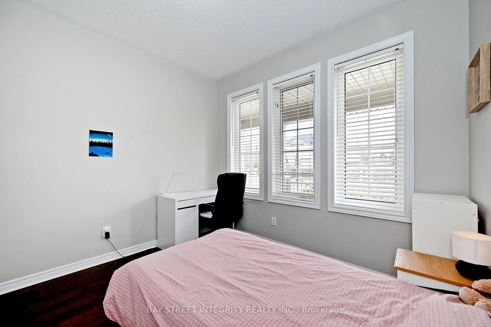 Photo 20 of 60 Darius Harns Drive, Whitby, Brooklin — HOMEH