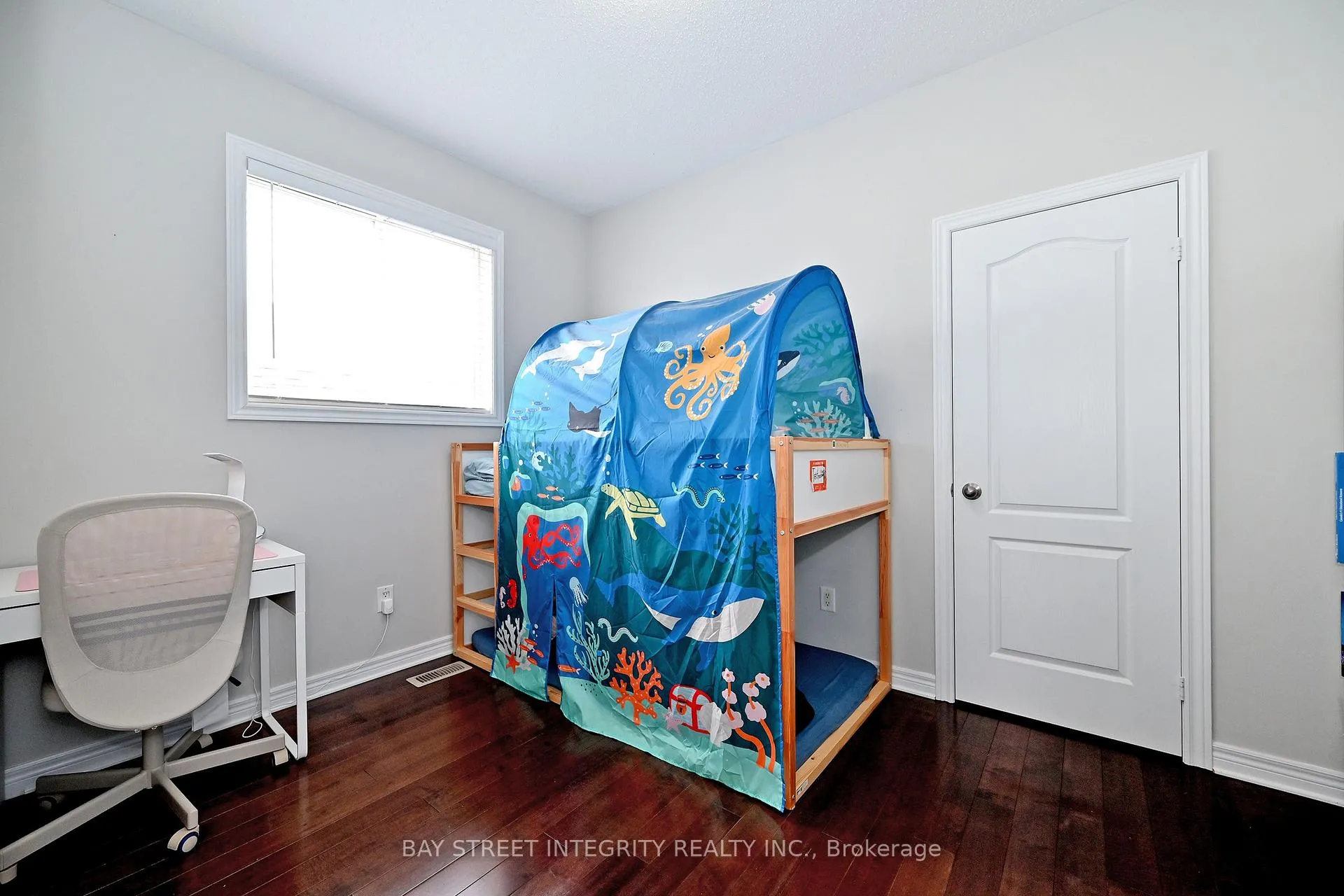 Photo 21 of 60 Darius Harns Drive, Whitby, Brooklin — HOMEH