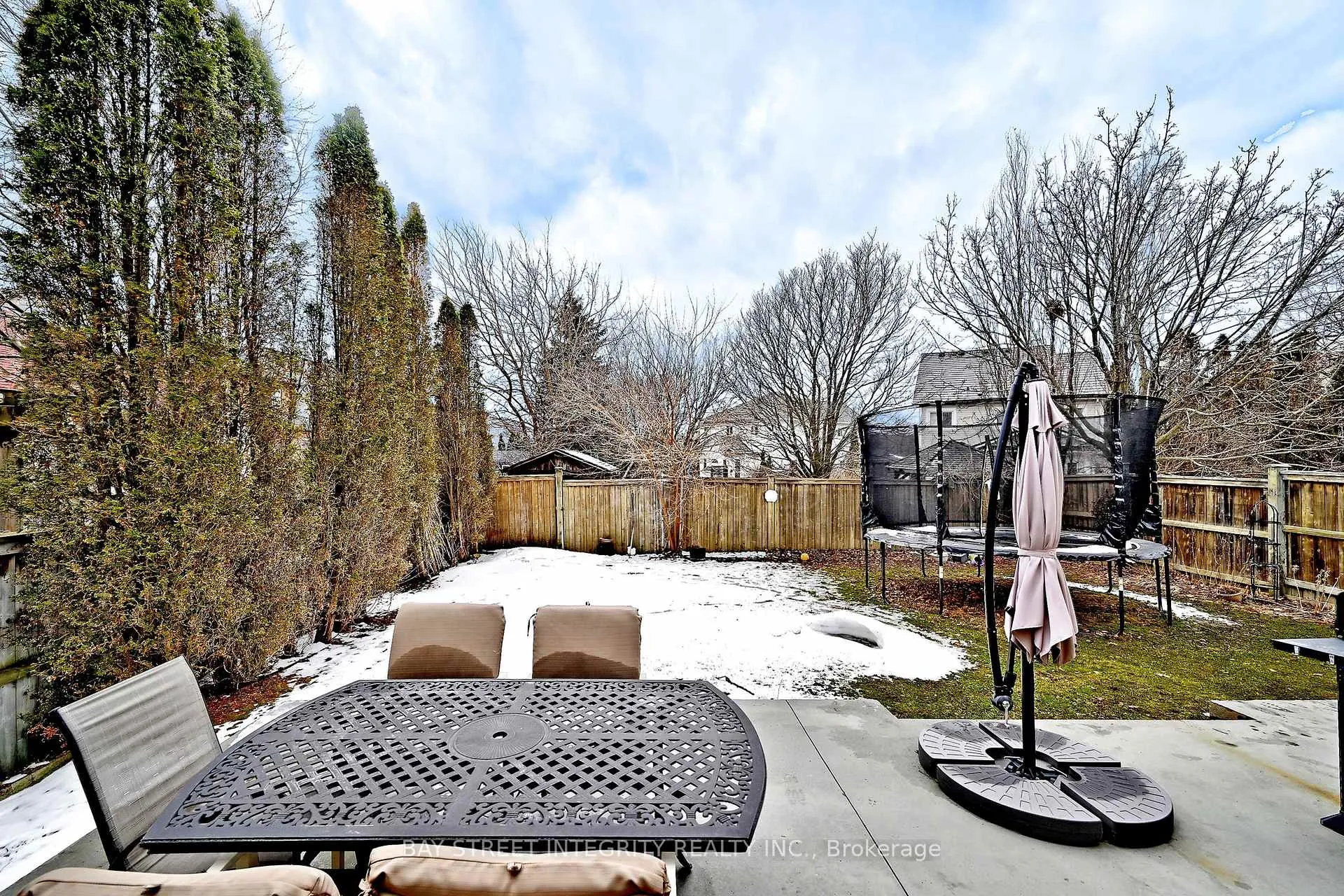 Photo 38 of 60 Darius Harns Drive, Whitby, Brooklin — HOMEH