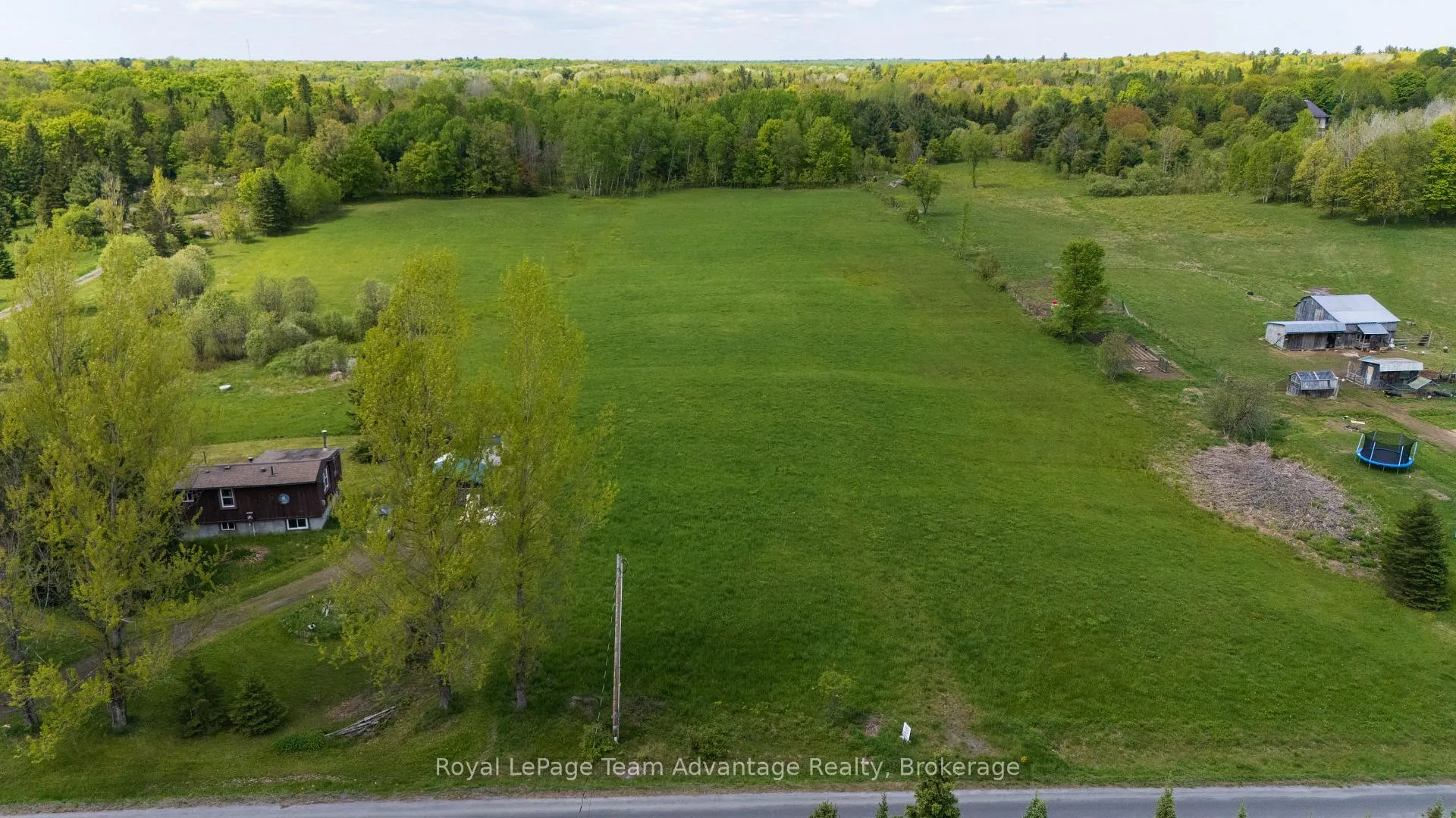 Photo 7 of 13 Lakeside Drive, McKellar — HOMEH