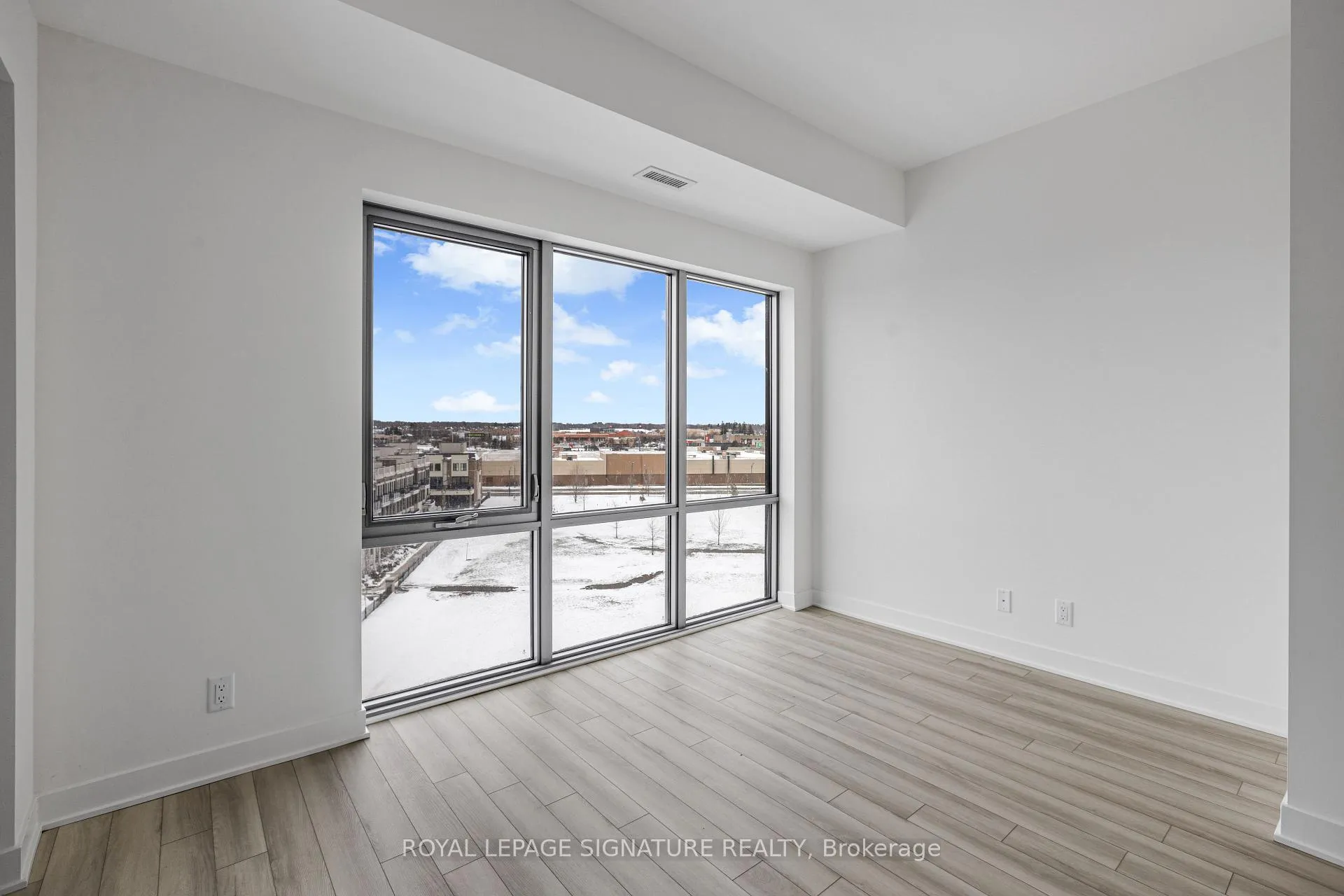 Photo 14 of Unit 612, 51 Clarington Boulevard, Clarington, Bowmanville — HOMEH