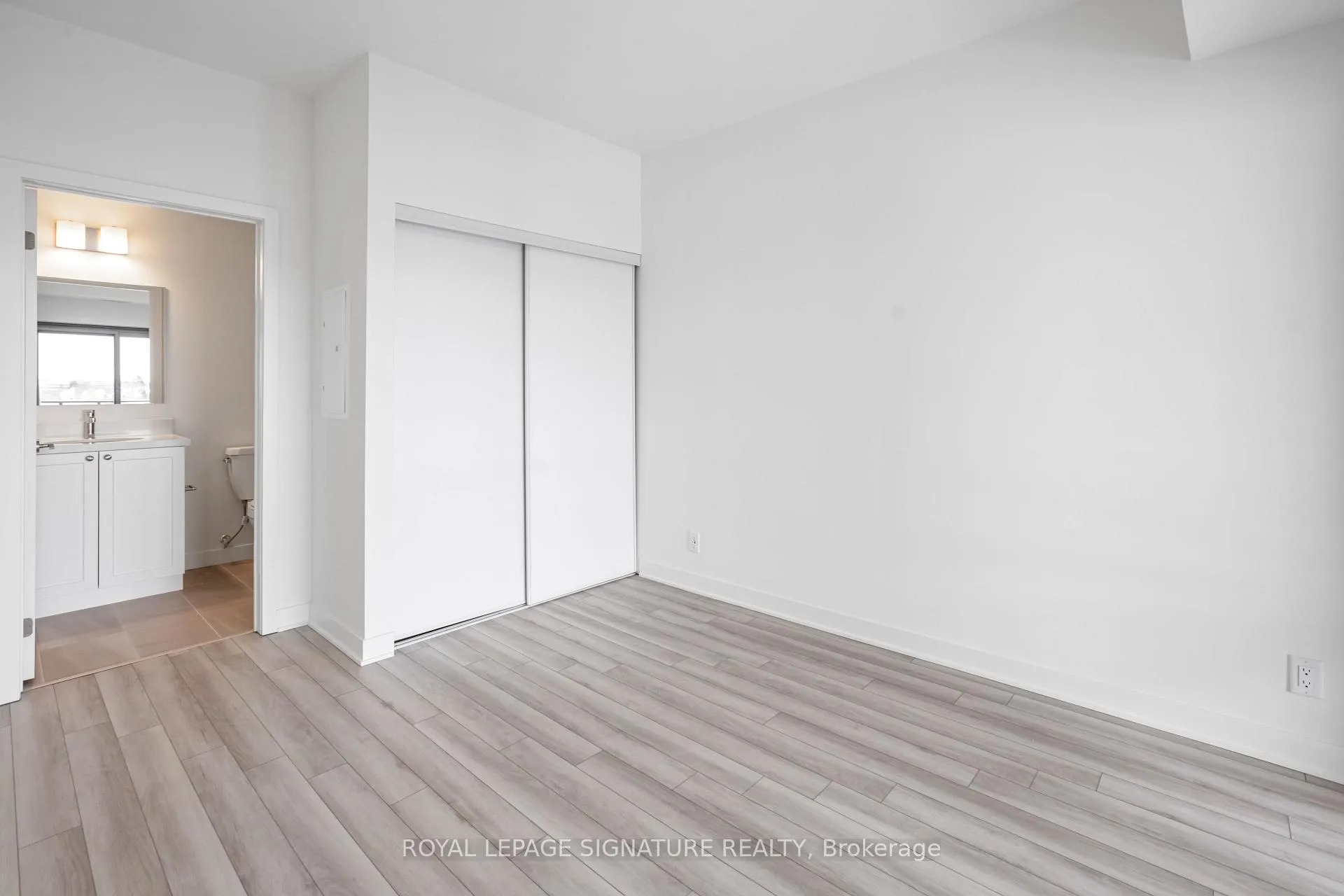 Photo 23 of Unit 612, 51 Clarington Boulevard, Clarington, Bowmanville — HOMEH
