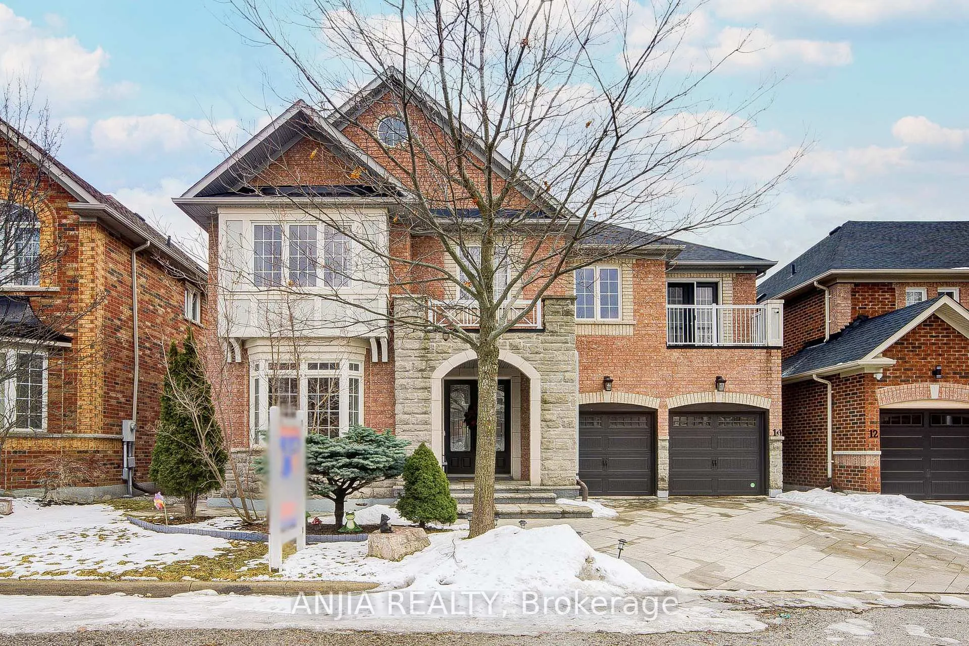 Photo 1 of 10 Golden Meadow Drive, Markham, Wismer — HOMEH