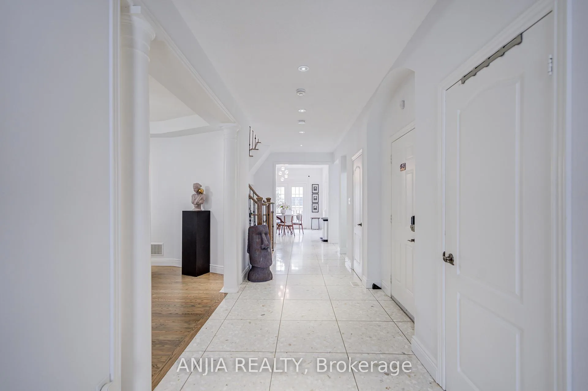 Photo 8 of 10 Golden Meadow Drive, Markham, Wismer — HOMEH