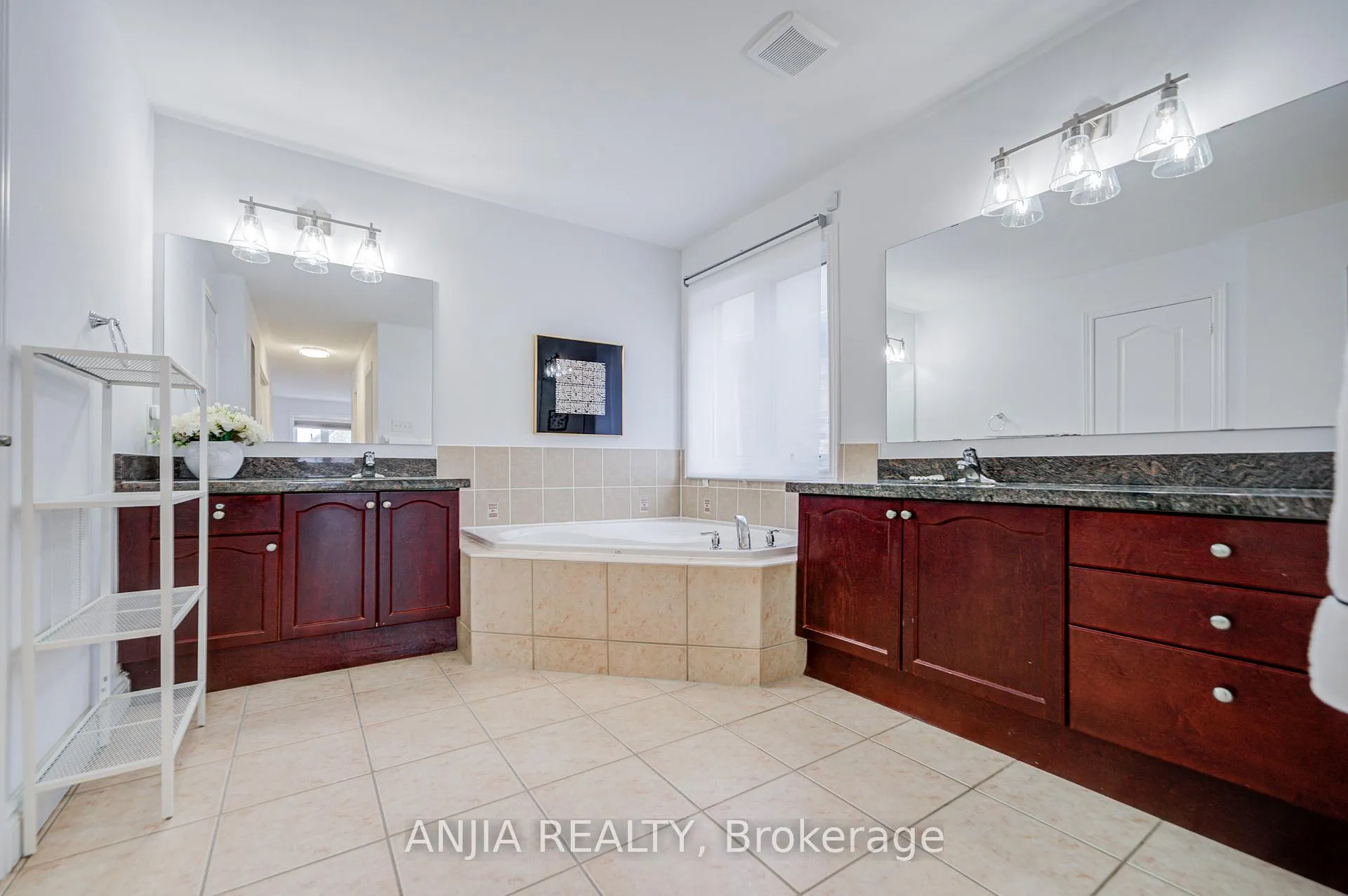 Photo 33 of 10 Golden Meadow Drive, Markham, Wismer — HOMEH