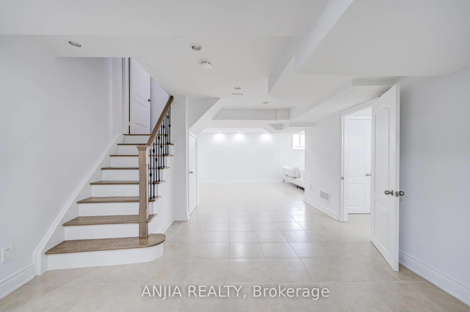 Photo 44 of 10 Golden Meadow Drive, Markham, Wismer — HOMEH