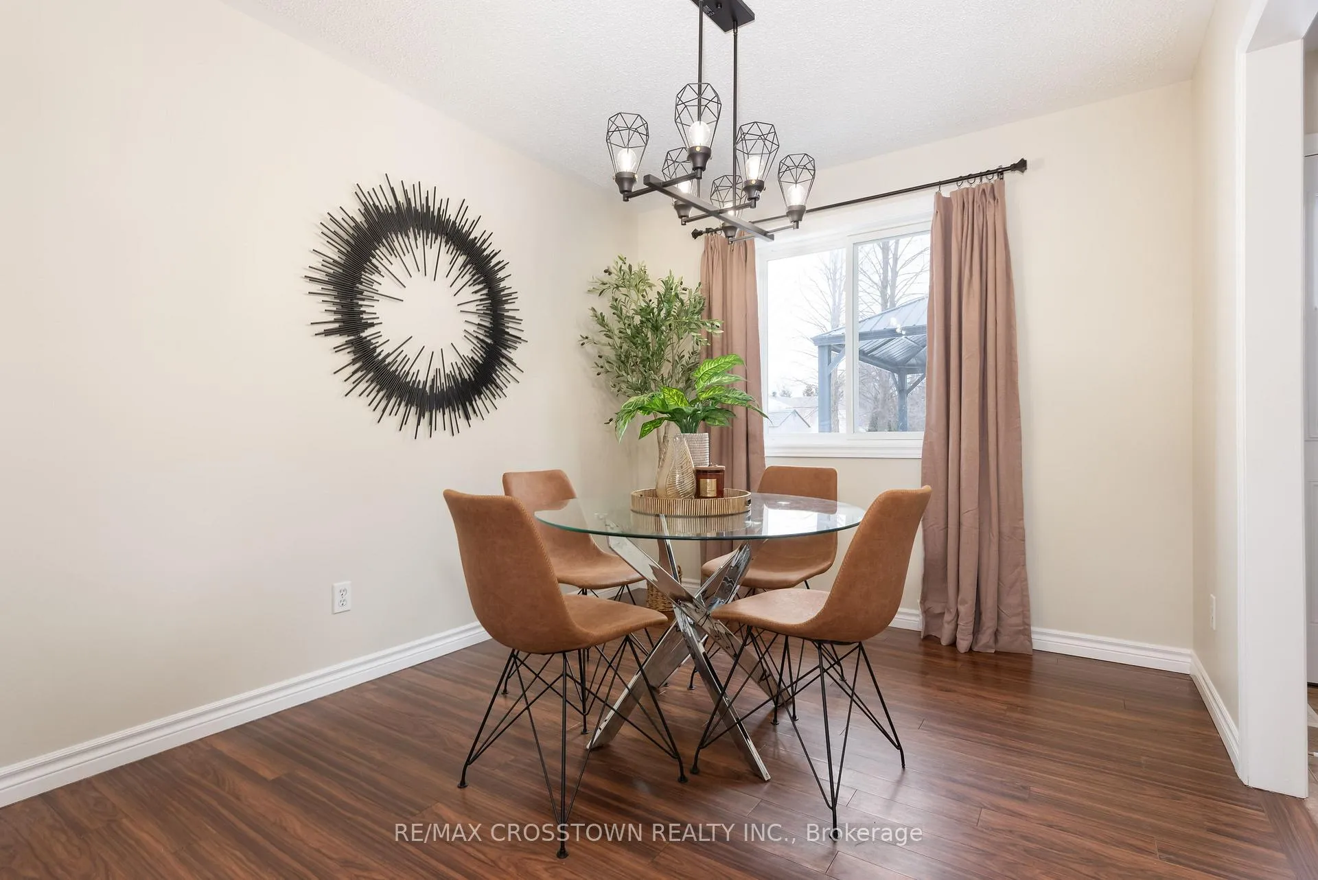 Photo 11 of 54 Foyston Park Circle, Springwater, Minesing — HOMEH