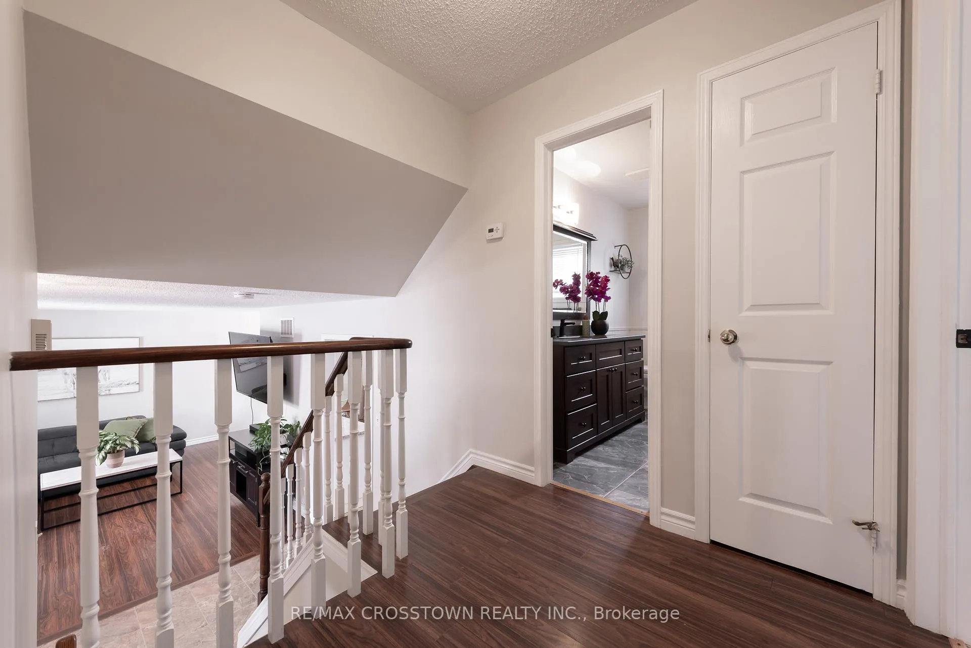 Photo 18 of 54 Foyston Park Circle, Springwater, Minesing — HOMEH