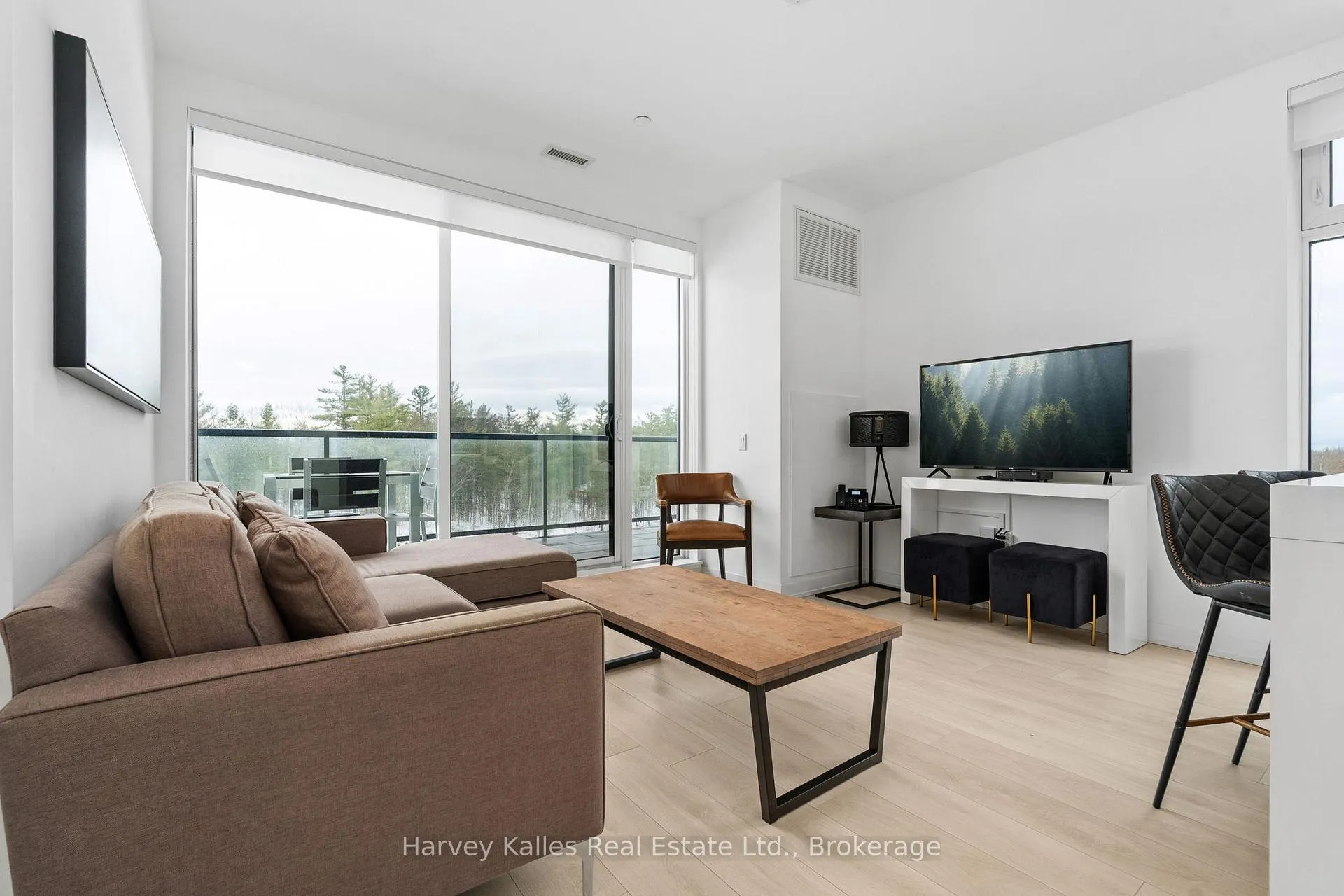 Photo 49 of Unit 401, 120 Carrick Trail, Gravenhurst, Muskoka (S) — HOMEH