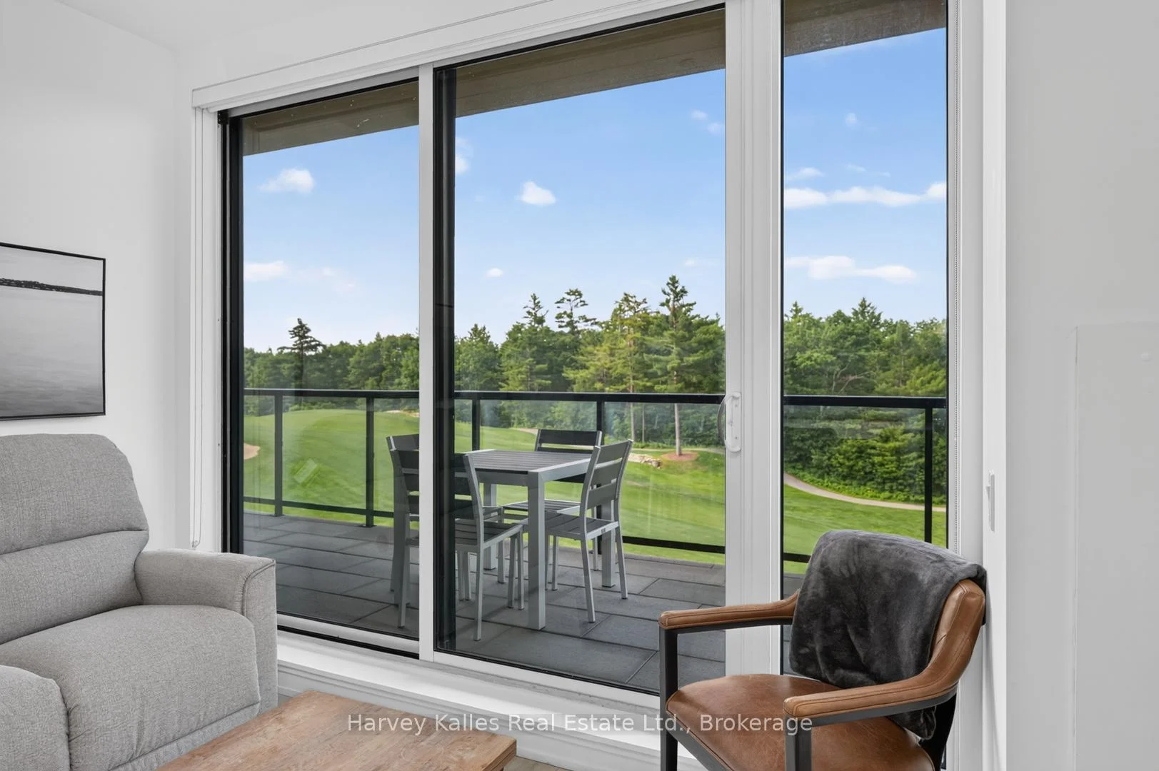 Photo 8 of Unit 401, 120 Carrick Trail, Gravenhurst, Muskoka (S) — HOMEH