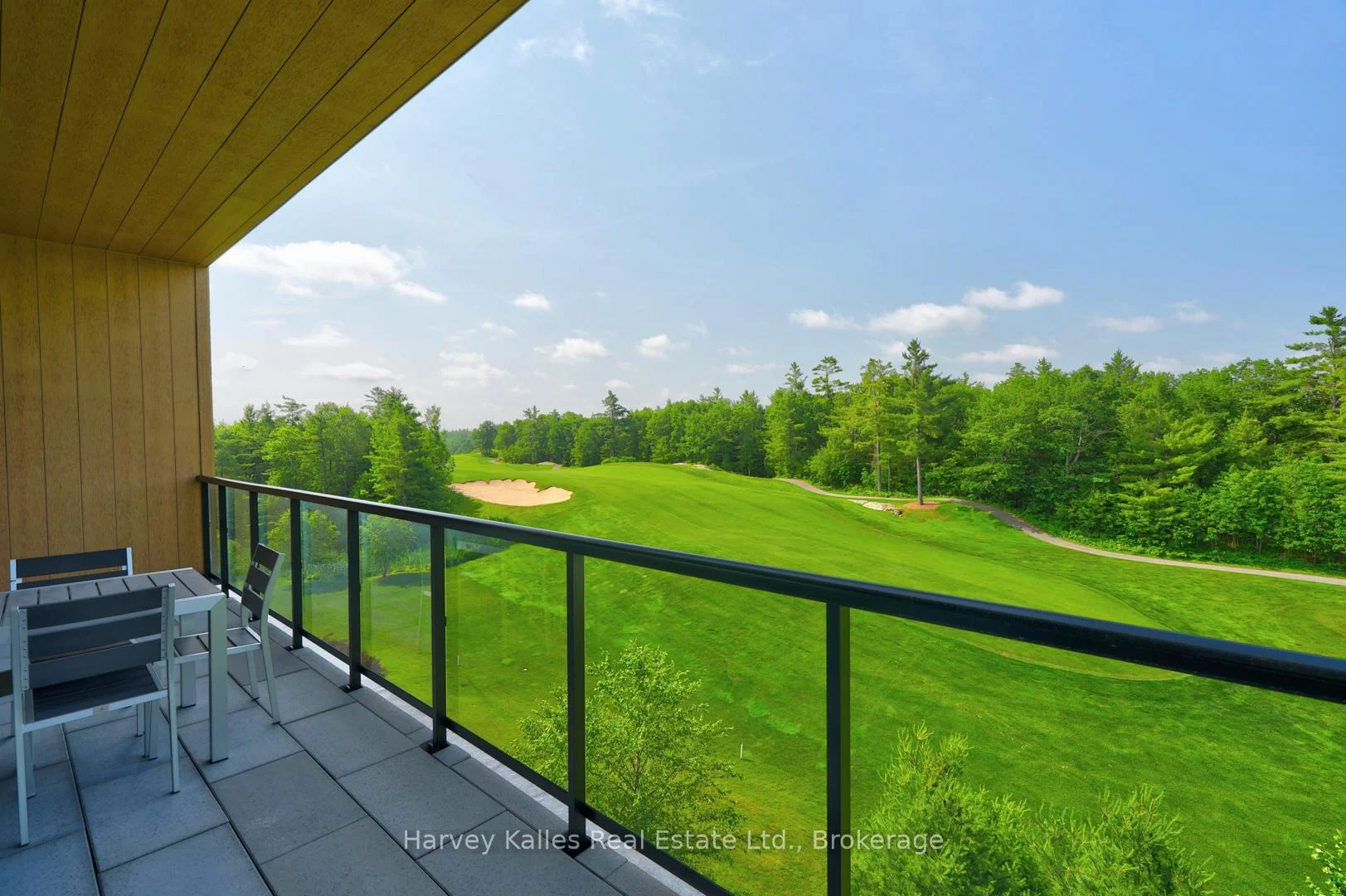 Photo 22 of Unit 401, 120 Carrick Trail, Gravenhurst, Muskoka (S) — HOMEH