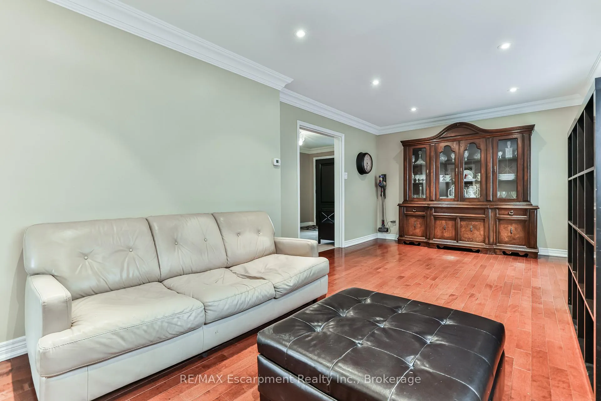 Photo 16 of 90 Waterfall Road, Vaughan, East Woodbridge — HOMEH