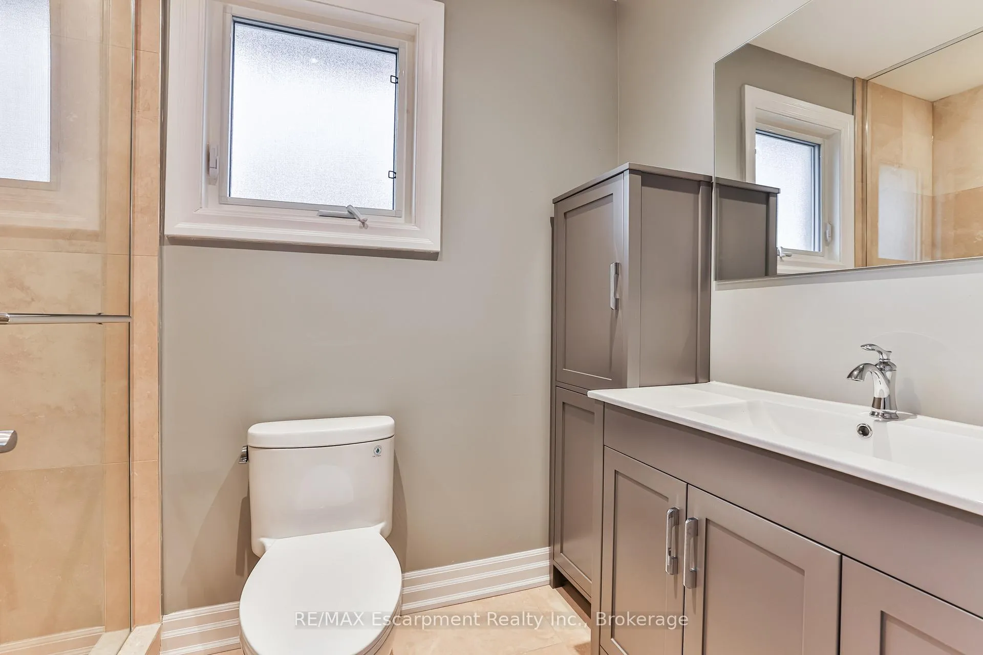 Photo 21 of 90 Waterfall Road, Vaughan, East Woodbridge — HOMEH