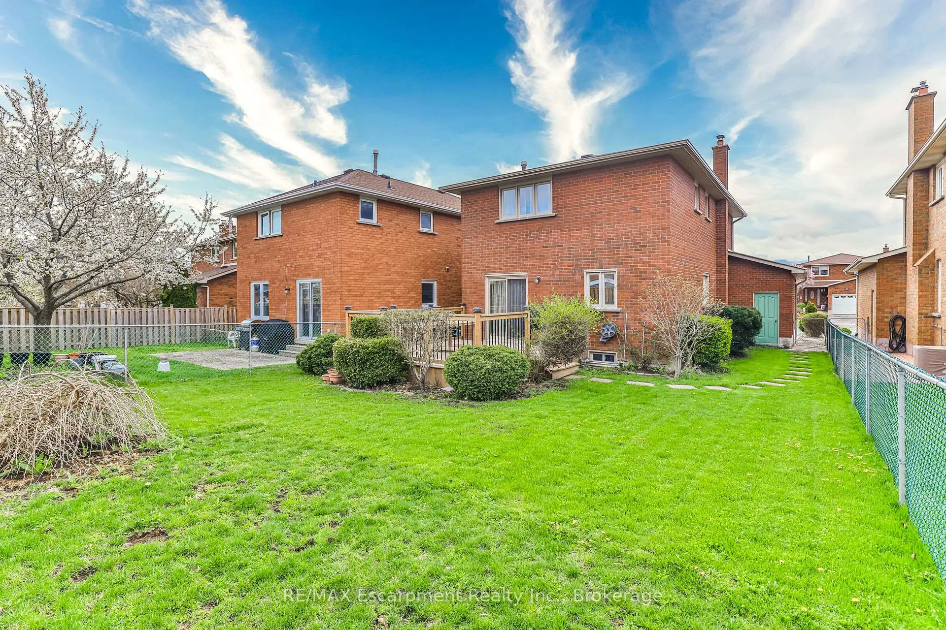 Photo 25 of 90 Waterfall Road, Vaughan, East Woodbridge — HOMEH