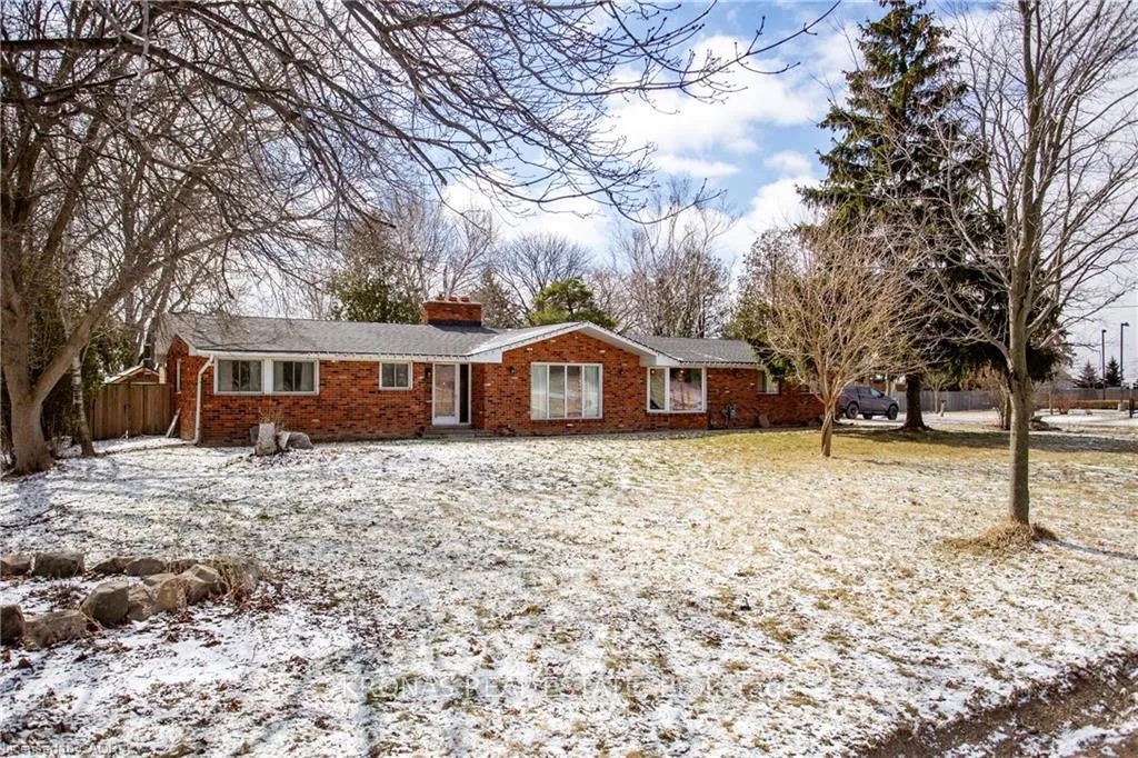 Photo 1 of 548 Book Road E, Hamilton, Airport Employment Area — HOMEH