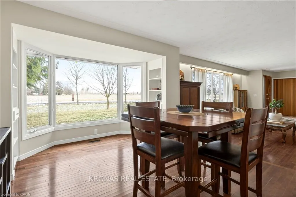 Photo 5 of 548 Book Road E, Hamilton, Airport Employment Area — HOMEH