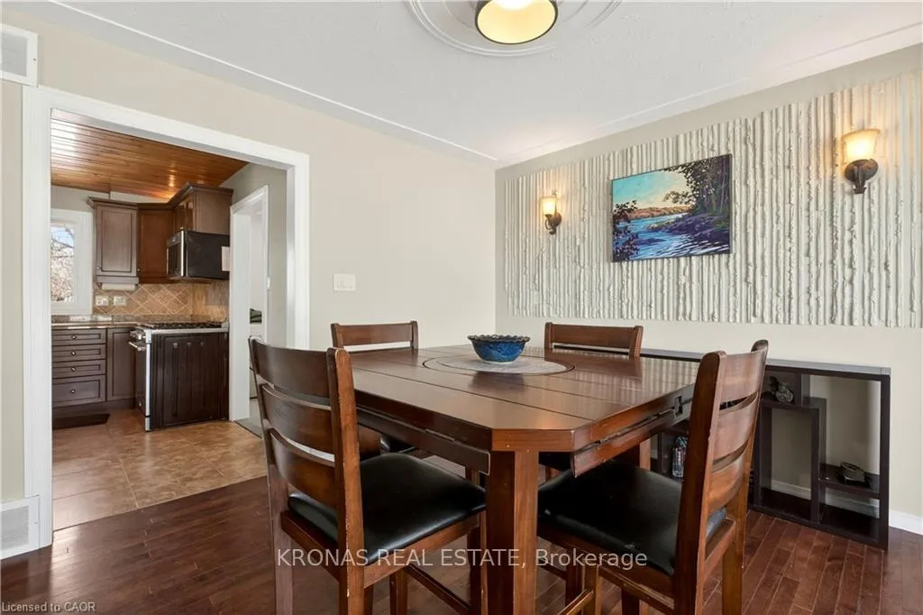 Photo 6 of 548 Book Road E, Hamilton, Airport Employment Area — HOMEH