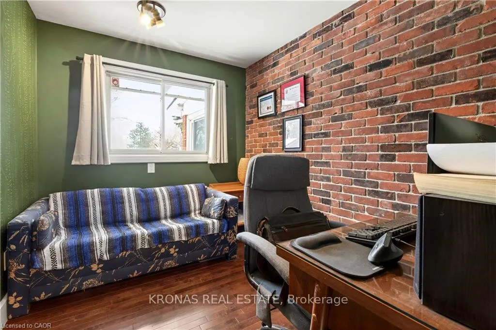 Photo 17 of 548 Book Road E, Hamilton, Airport Employment Area — HOMEH