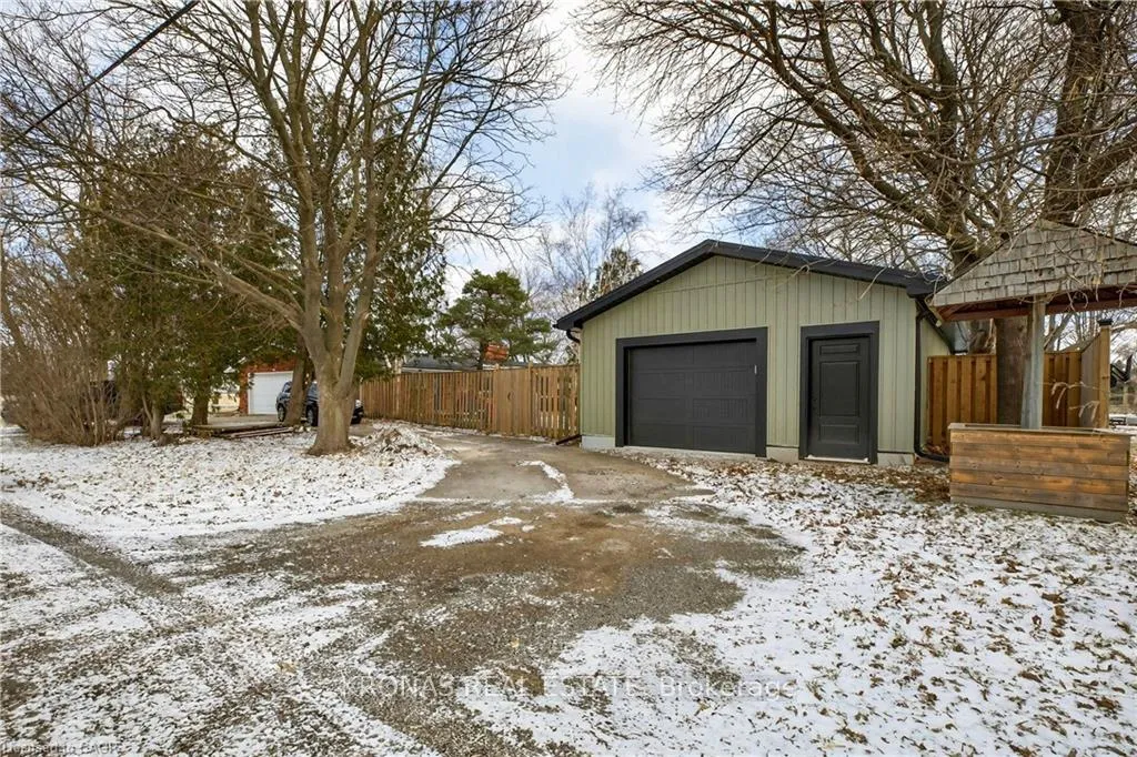 Photo 29 of 548 Book Road E, Hamilton, Airport Employment Area — HOMEH