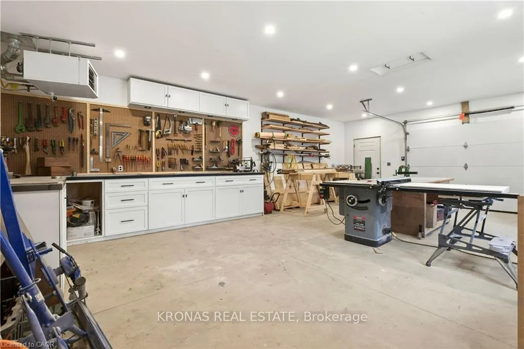 Photo 30 of 548 Book Road E, Hamilton, Airport Employment Area — HOMEH