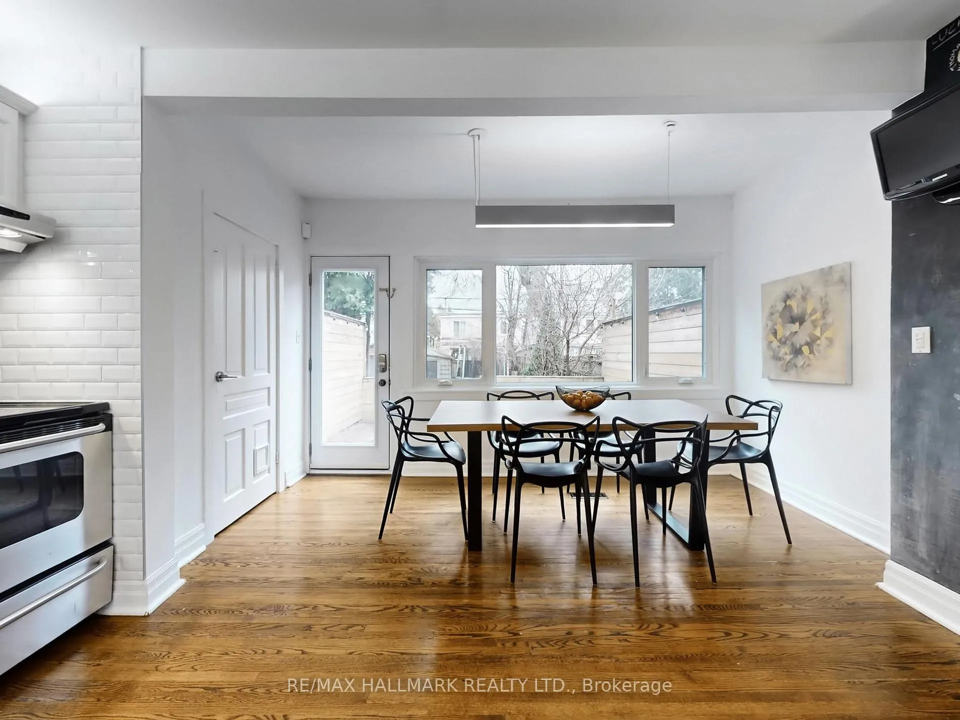Photo 17 of 51 Westwood Avenue, Toronto, Broadview North — HOMEH