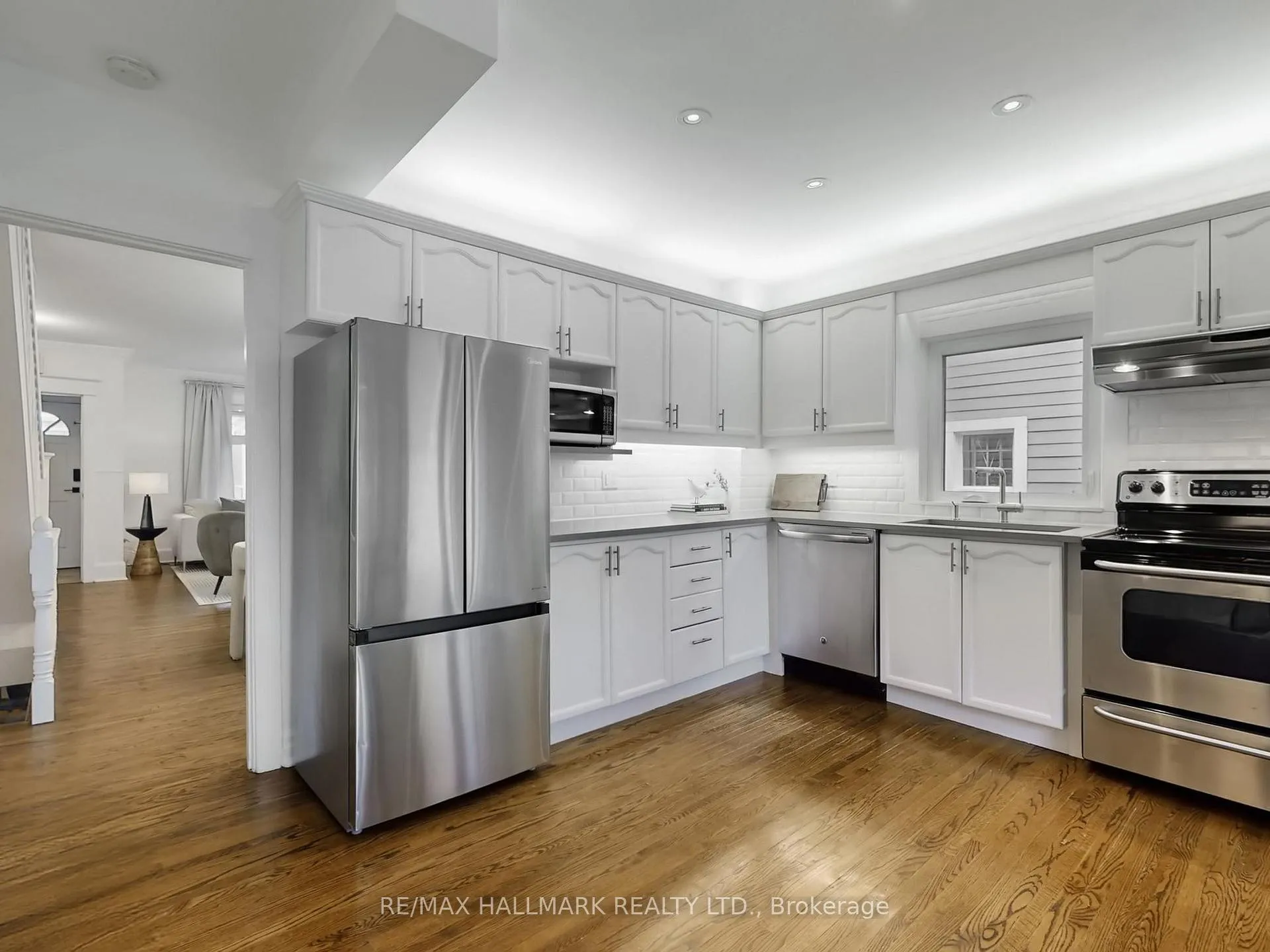 Photo 20 of 51 Westwood Avenue, Toronto, Broadview North — HOMEH