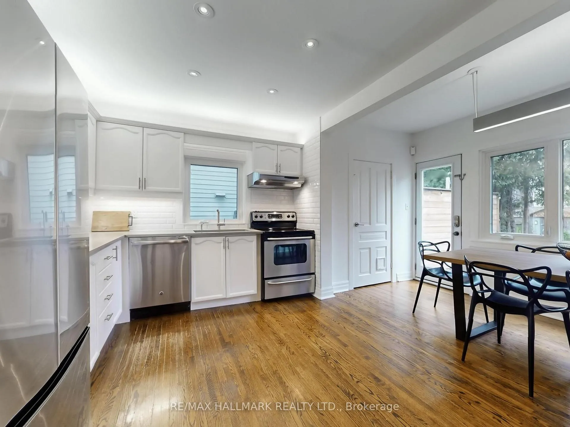 Photo 21 of 51 Westwood Avenue, Toronto, Broadview North — HOMEH