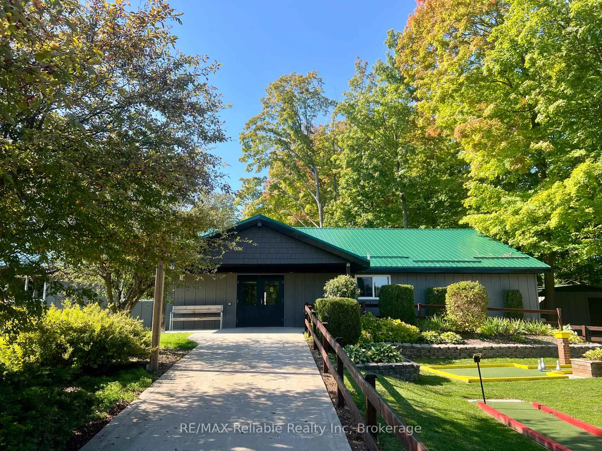 Photo 10 of Unit 19, 76735 Wildwood Line, Bluewater, Stanley — HOMEH