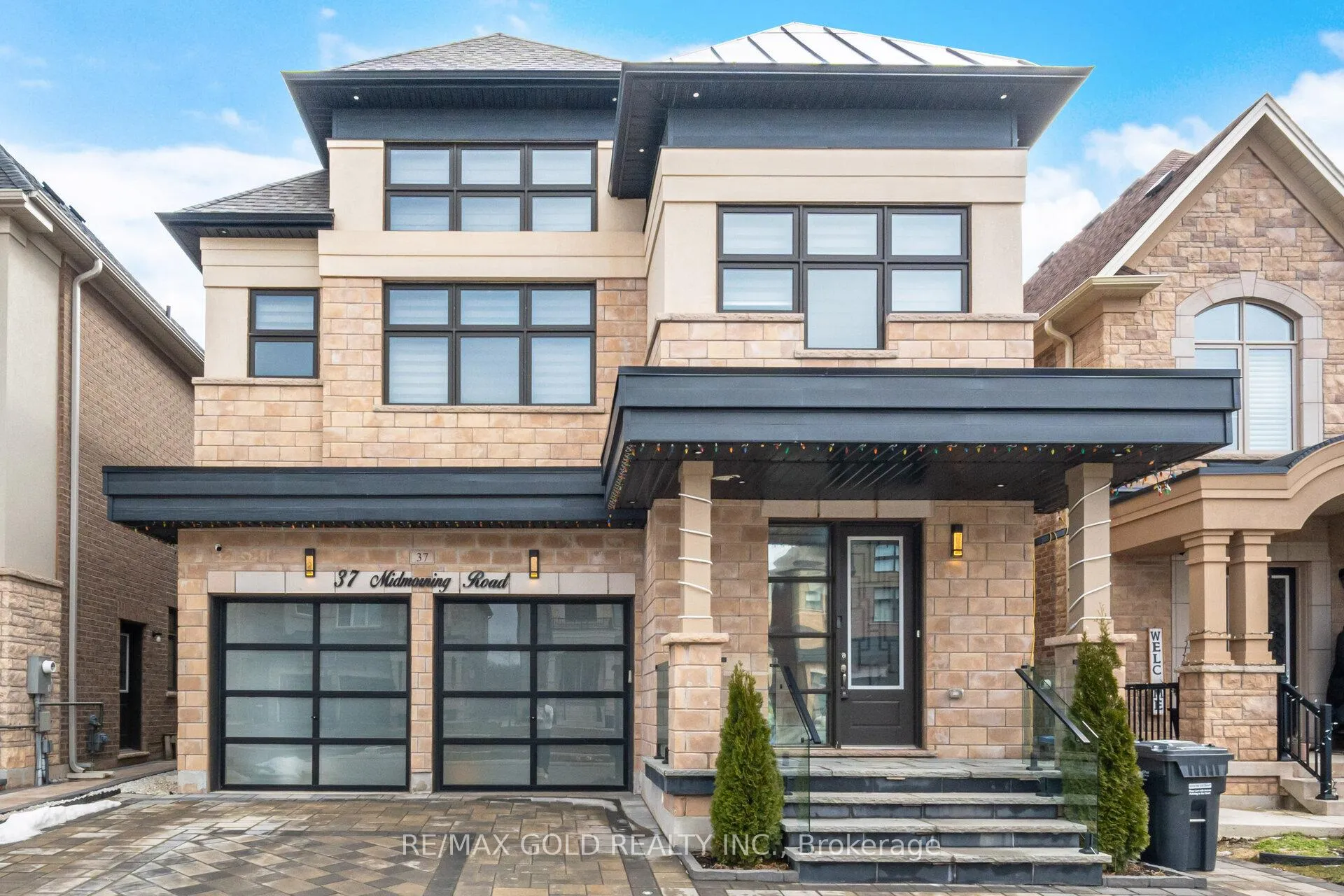 Photo 3 of 37 Midmorning Road, Brampton, Northwest Brampton — HOMEH